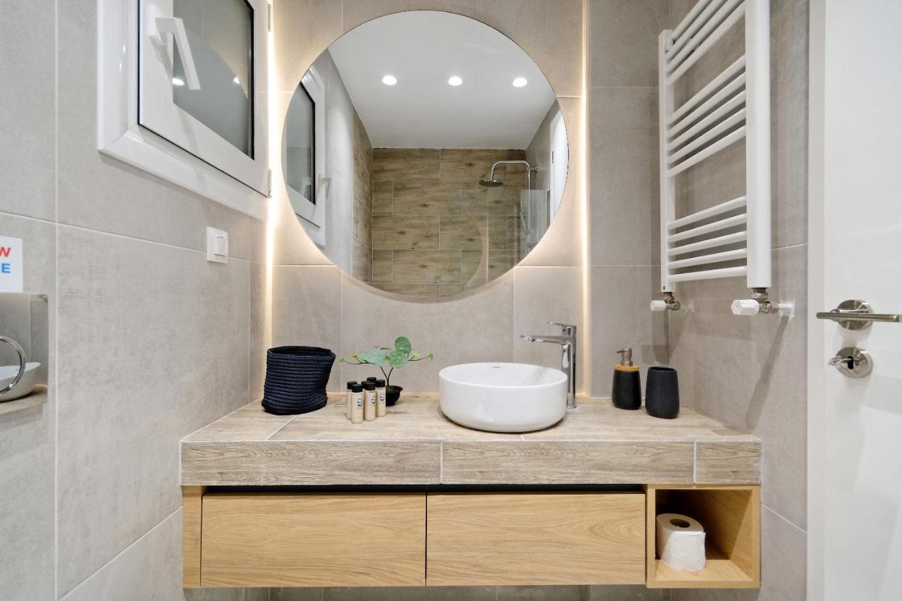 Elegant Big Apartment In Athens Center With Balcony Экстерьер фото